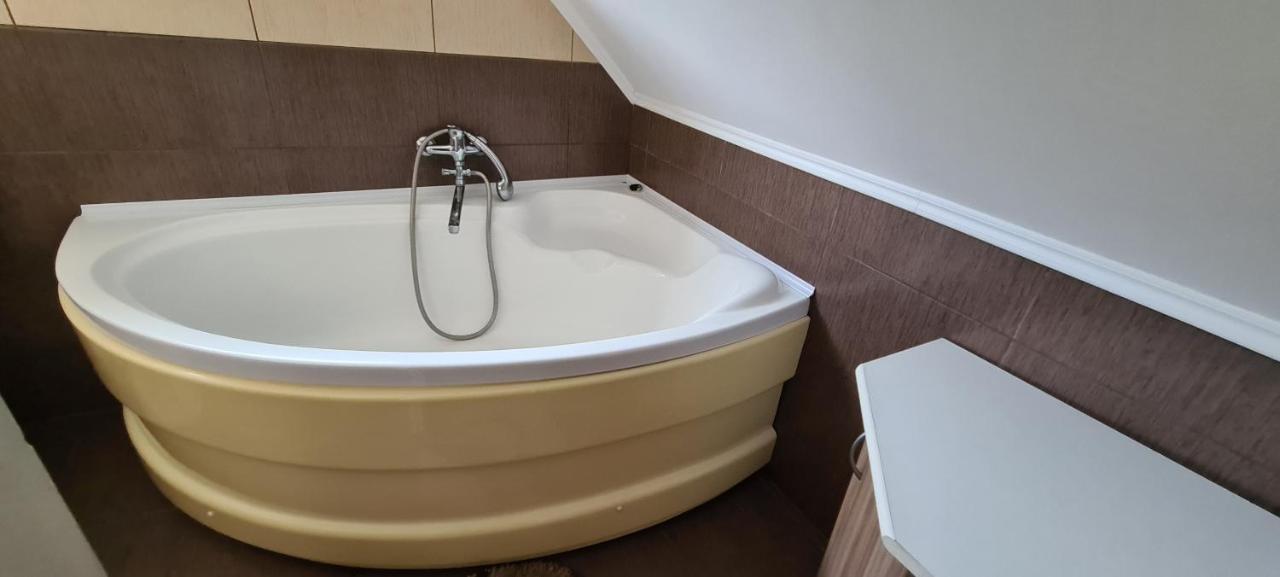 Casa Edy Hotel Szováta Kültér fotó