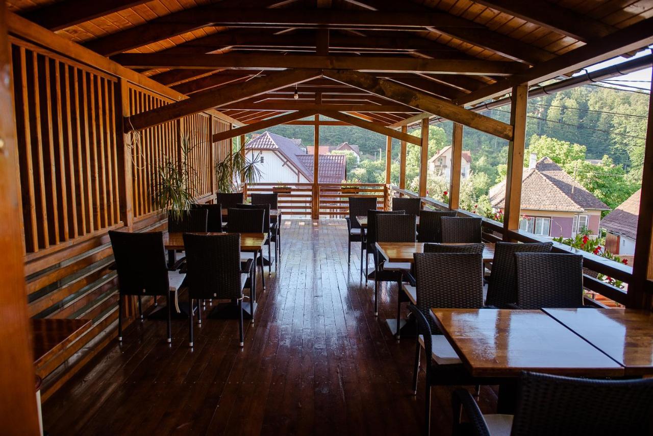 Casa Edy Hotel Szováta Kültér fotó